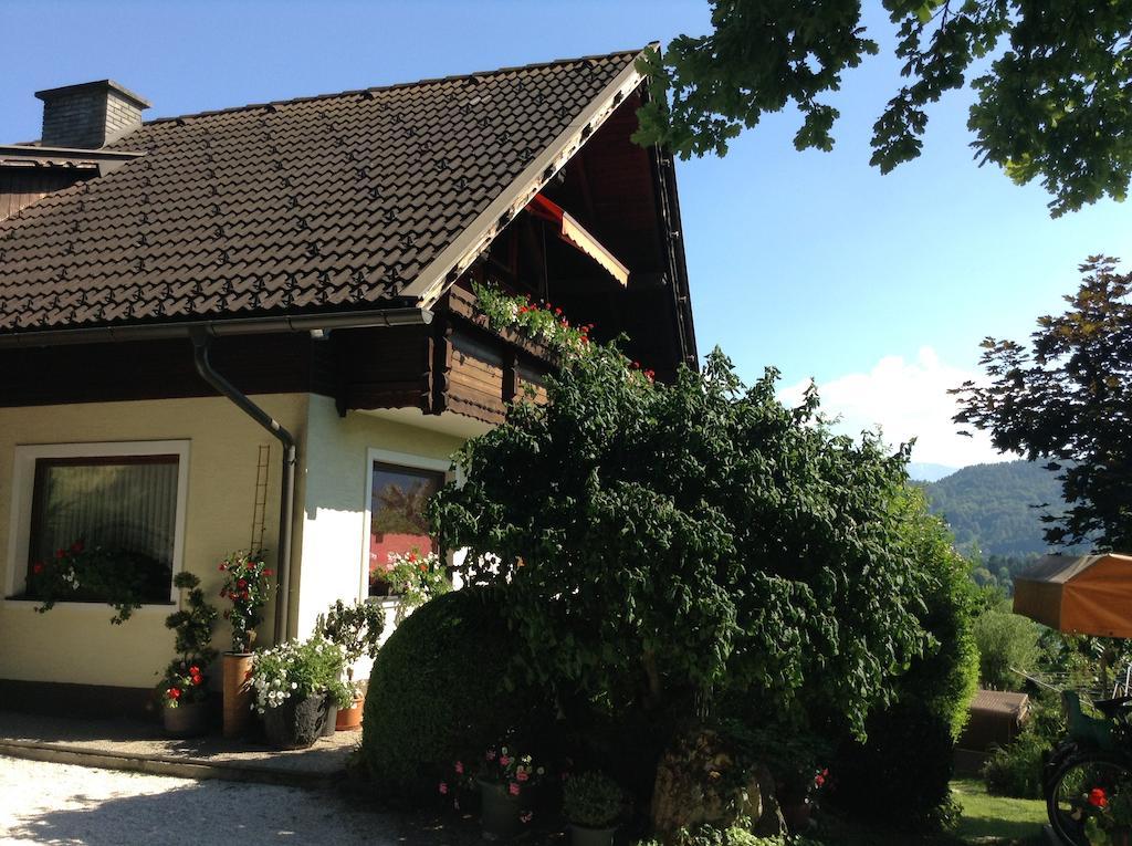 Ferienwohnungen Salmen Portschach am Woerthersee Exterior photo